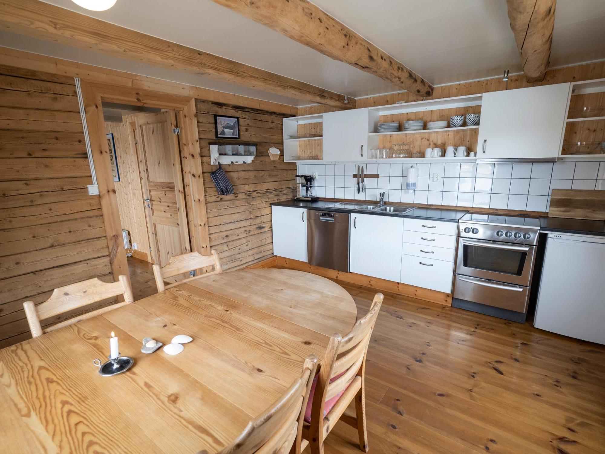 Kalle I Lofoten Kabelvag Room photo